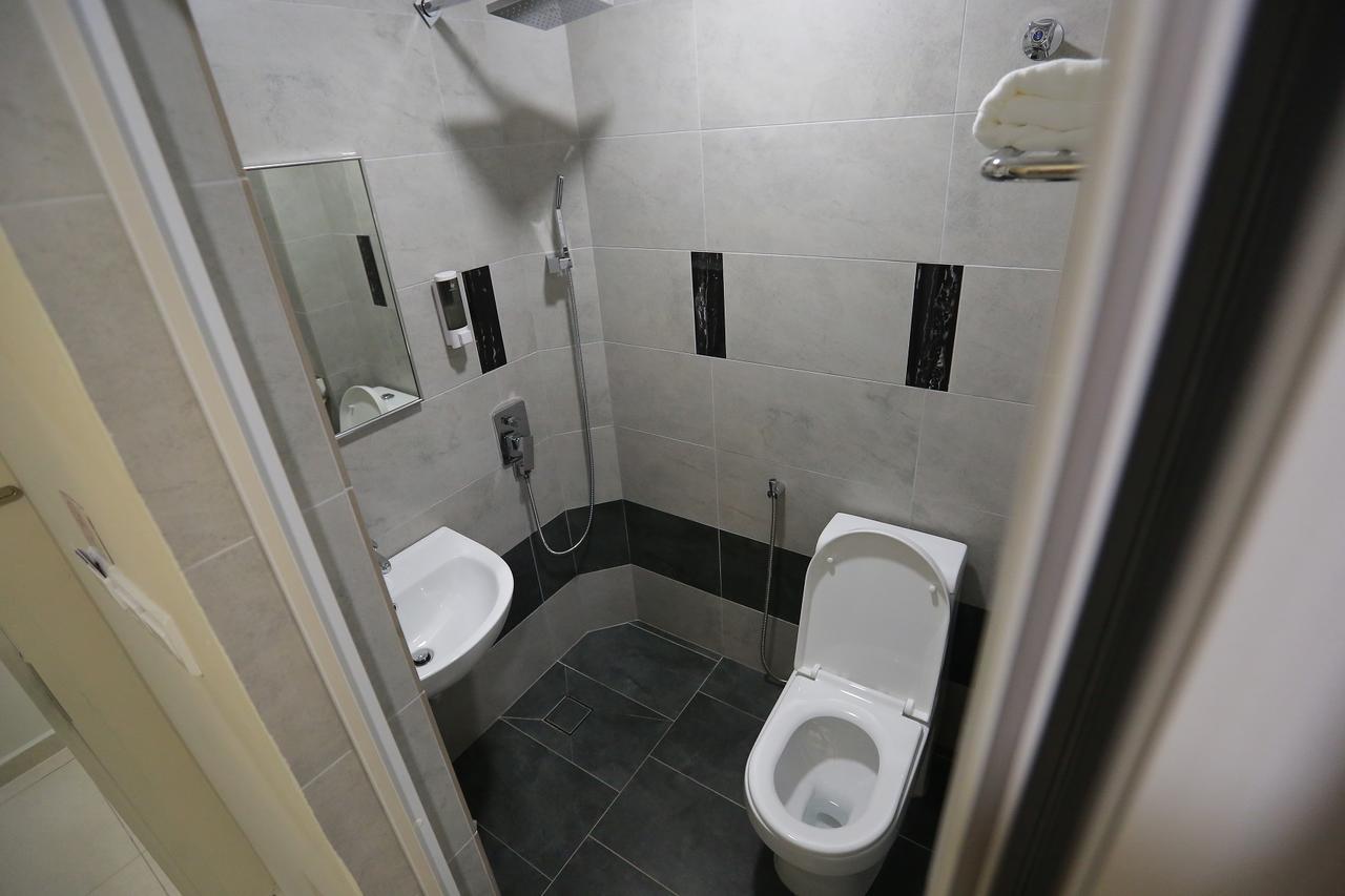 Pantai Regal Boutique Hotel Куантан Екстериор снимка