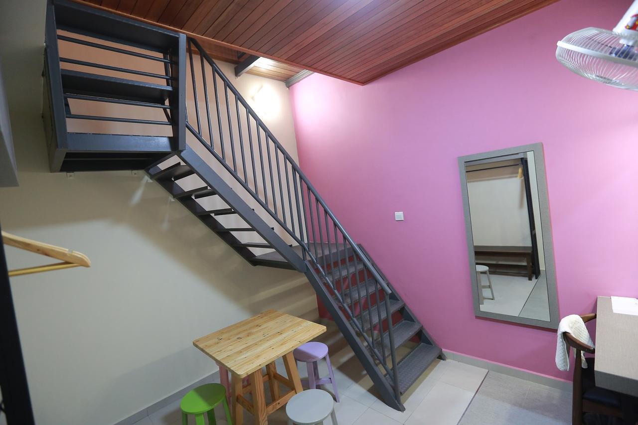 Pantai Regal Boutique Hotel Куантан Екстериор снимка