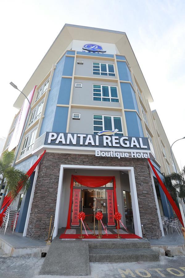 Pantai Regal Boutique Hotel Куантан Екстериор снимка