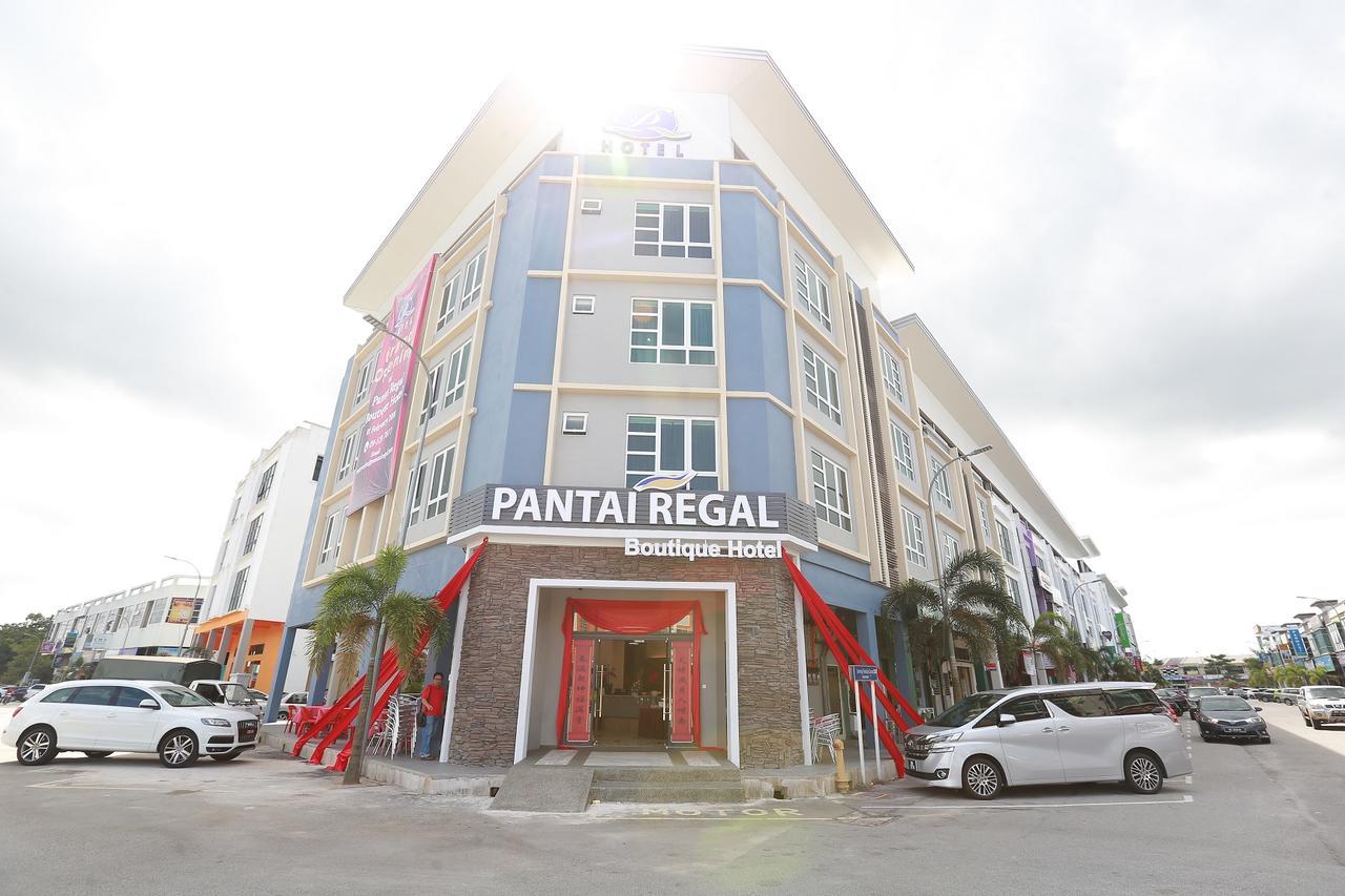 Pantai Regal Boutique Hotel Куантан Екстериор снимка